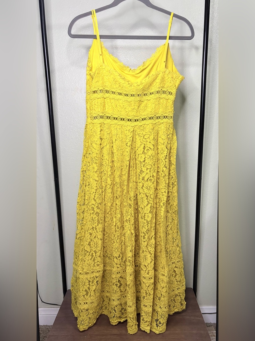 NSR Bright Yellow Lace Maxi Dress Size M - Picture 8 of 8